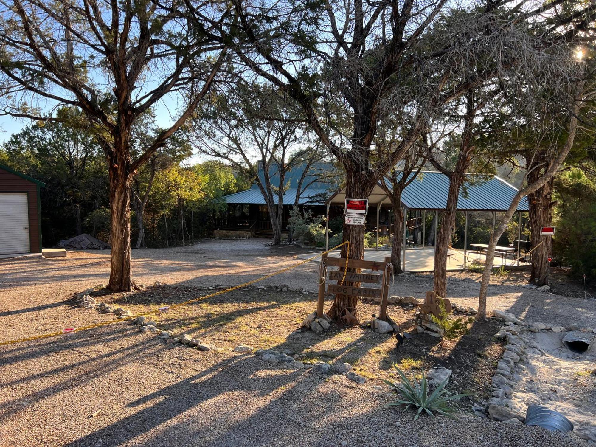 Lakewood Harbor Lake Whitney Log Cabin מראה חיצוני תמונה